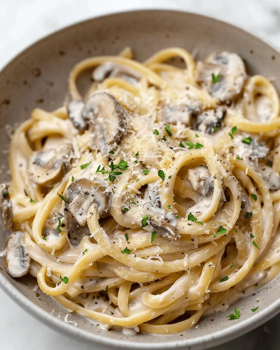 Creamy Mushroom Pasta: Easy Delight with Turkey Bacon and Chicken Ham