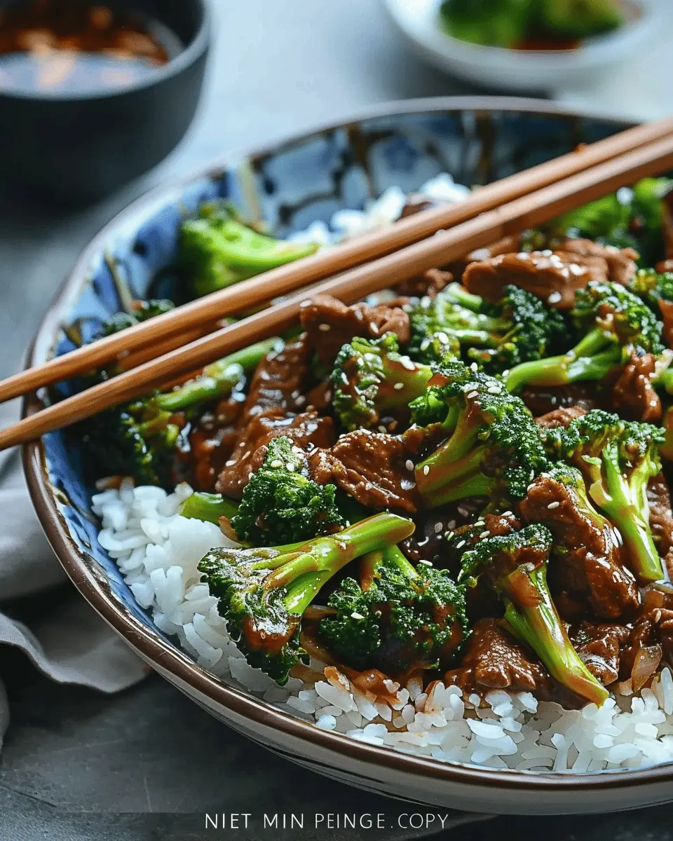 Chinese Beef and Broccoli: Easy One Pan Take-Out Delight